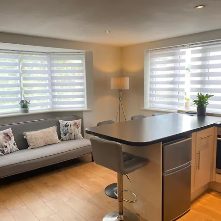 Sunny Bright Flat Near South Park And Oxfordbrooks Apartment Exterior photo
